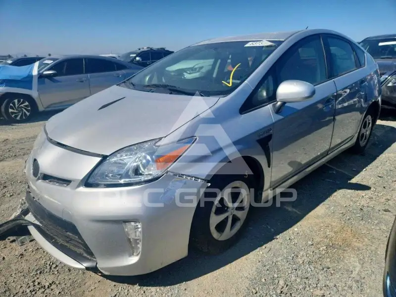 2015 Toyota PRIUS photo