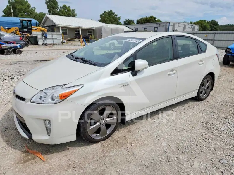 2015 Toyota PRIUS фото