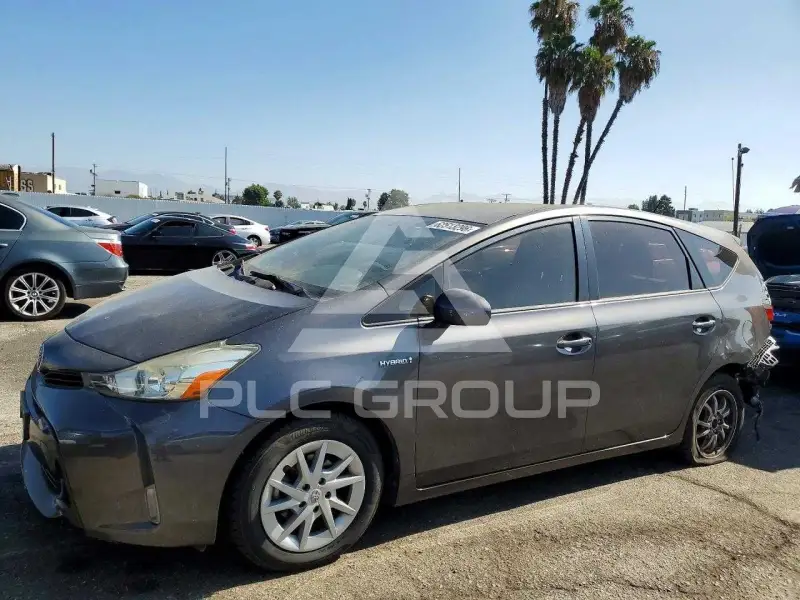 2015 Toyota PRIUS фото