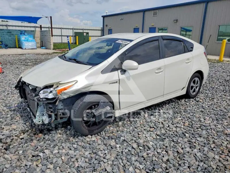 2015 Toyota PRIUS photo
