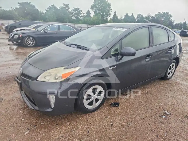 2015 Toyota PRIUS photo