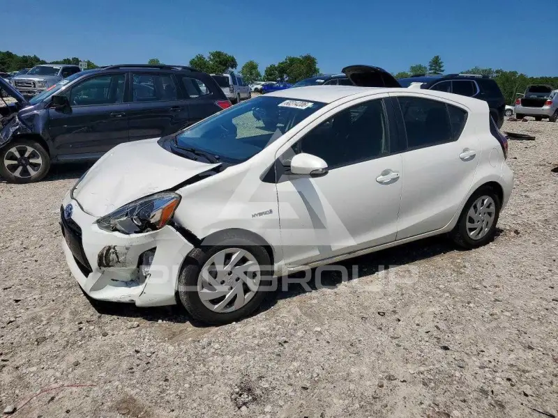 2015 Toyota PRIUS photo