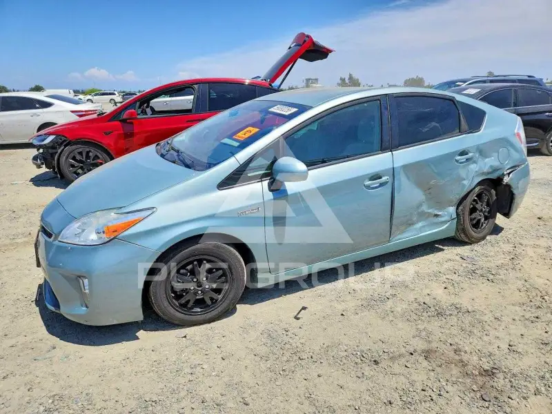 2015 Toyota PRIUS фото