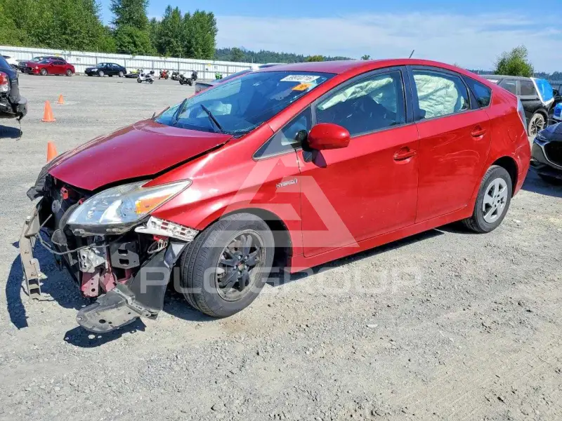 2015 Toyota PRIUS фото
