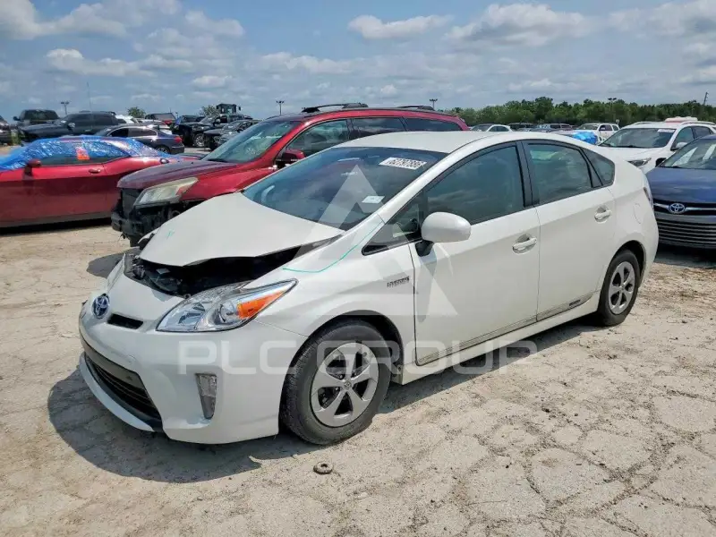 2015 Toyota PRIUS photo