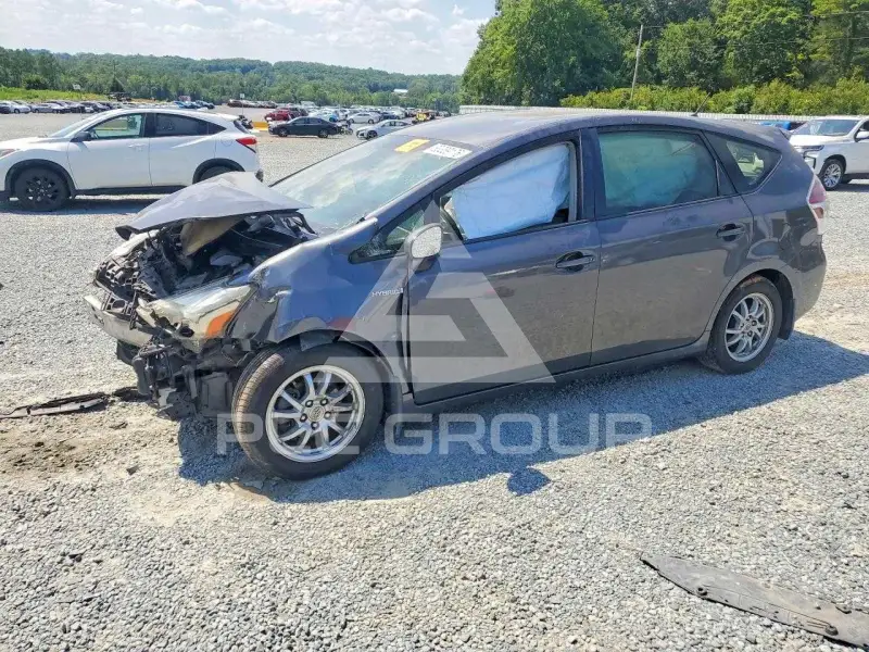2015 Toyota PRIUS photo