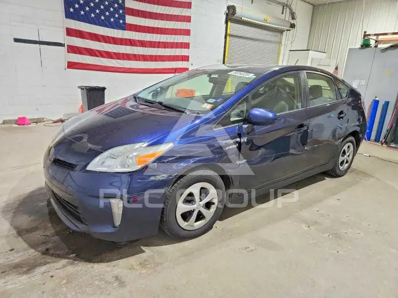 2015 Toyota PRIUS photo