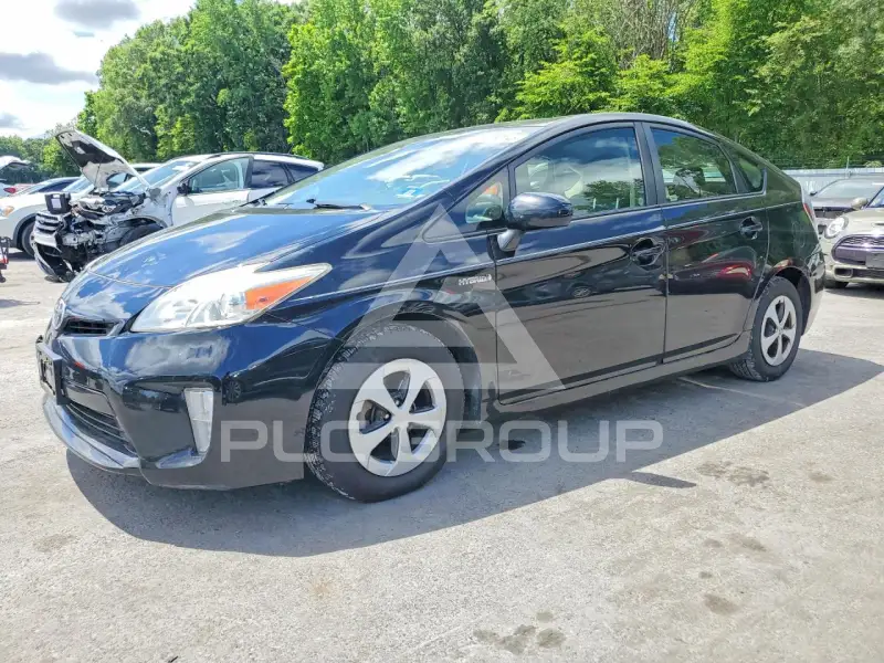 2015 Toyota PRIUS фото