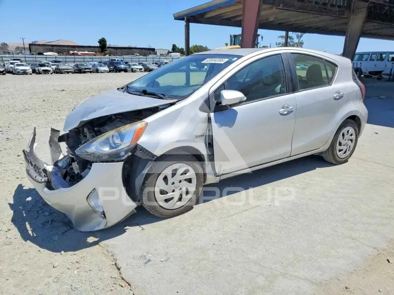 2015 Toyota PRIUS фото
