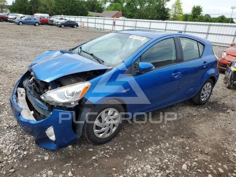 2015 Toyota PRIUS photo