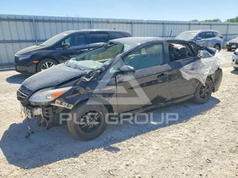 2015 Toyota PRIUS фото