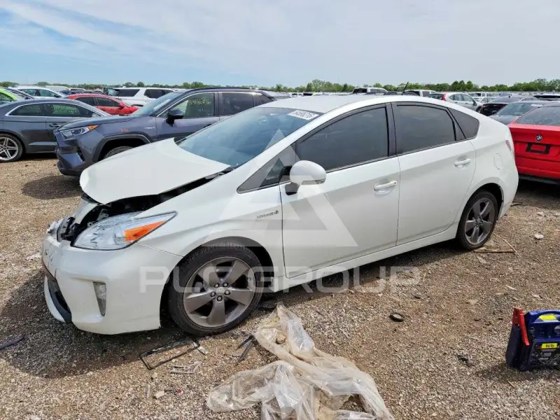 2015 Toyota PRIUS photo