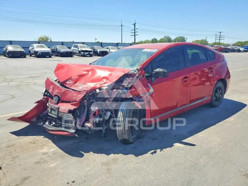 2015 Toyota PRIUS photo