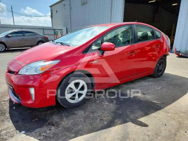 2015 Toyota PRIUS photo