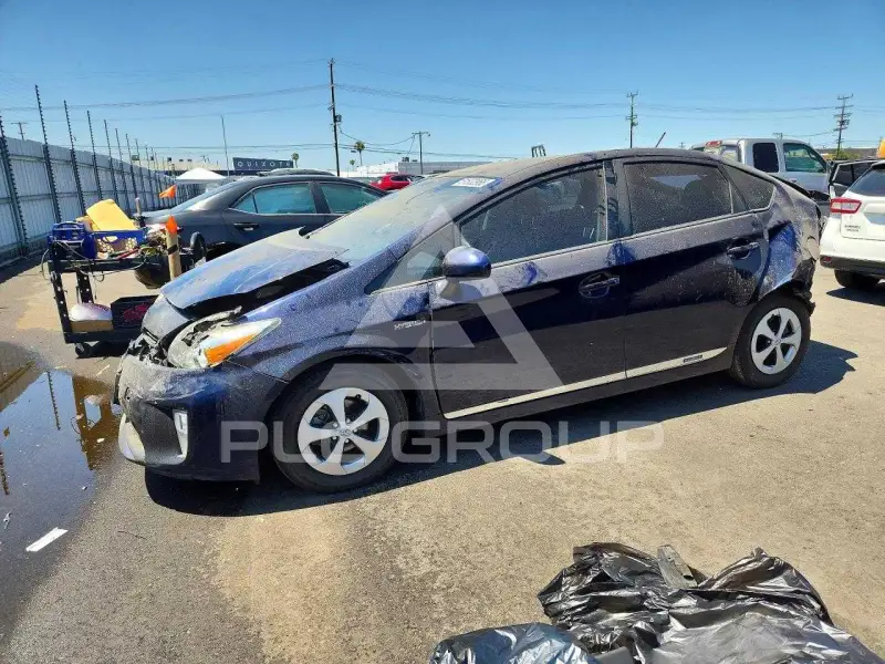 2015 Toyota PRIUS фото