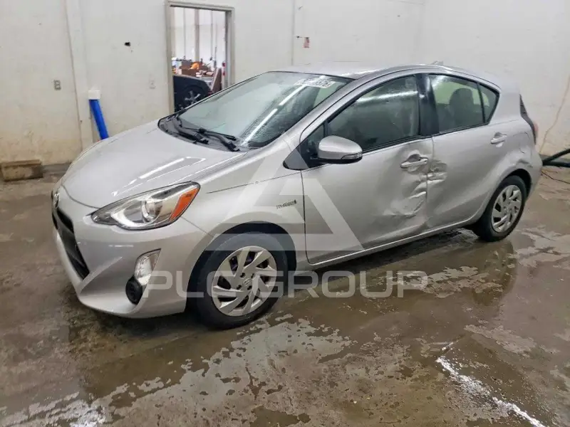 2015 Toyota PRIUS фото