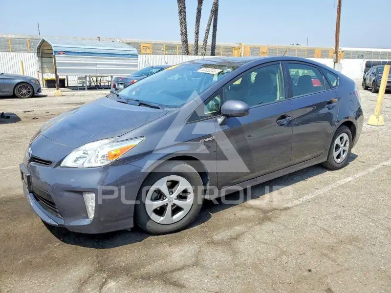 2015 Toyota PRIUS фото