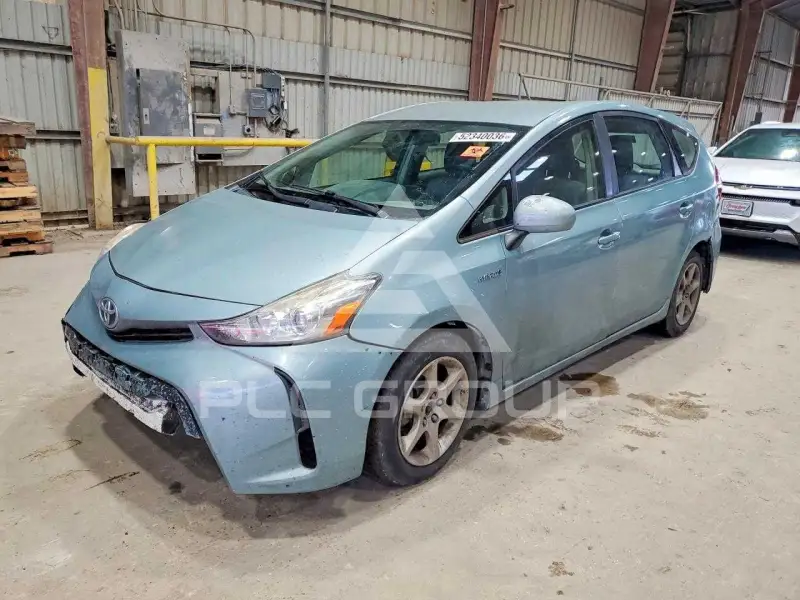 2015 Toyota PRIUS фото