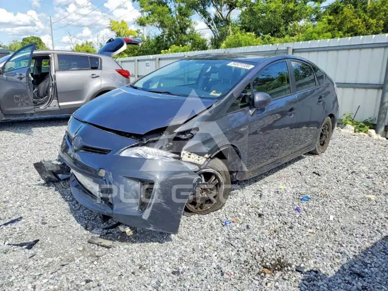 2015 Toyota PRIUS фото