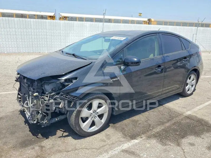 2015 Toyota PRIUS фото