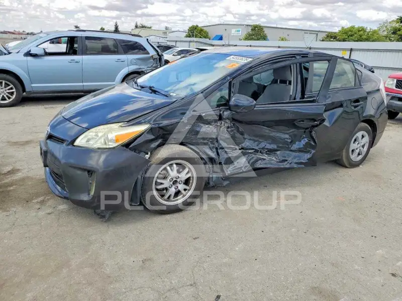2015 Toyota PRIUS фото