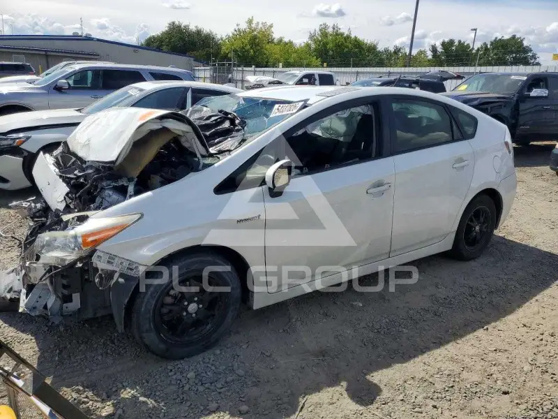 2015 Toyota PRIUS photo