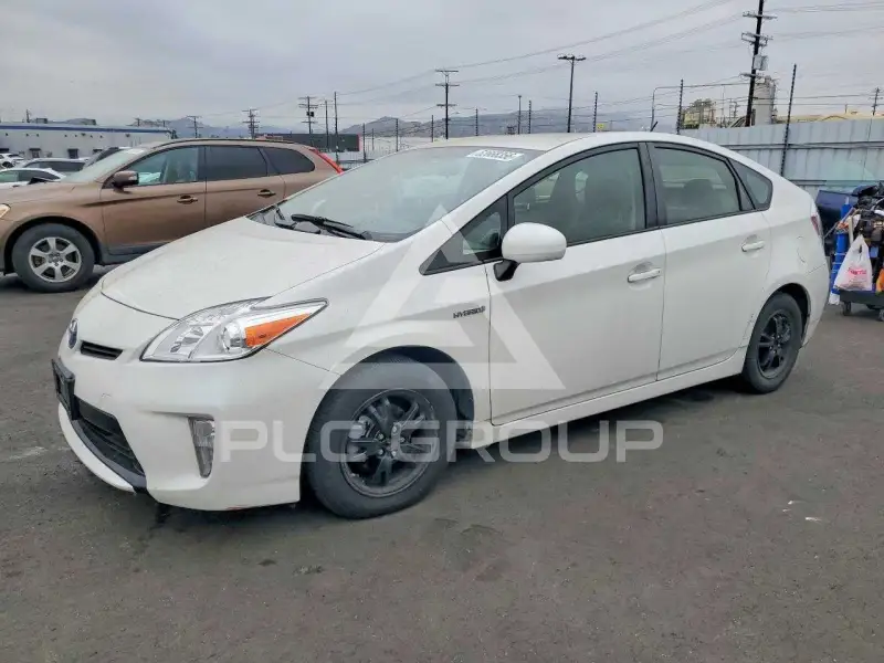 2015 Toyota PRIUS фото