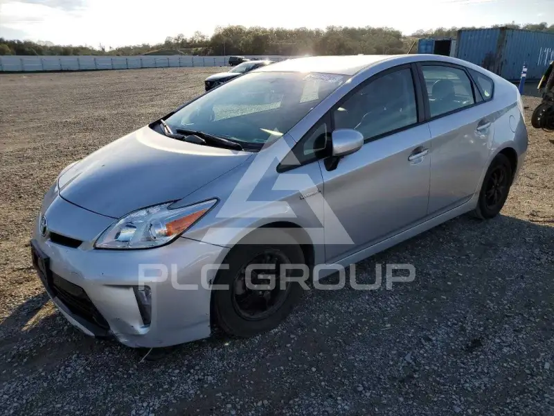 2015 Toyota PRIUS фото