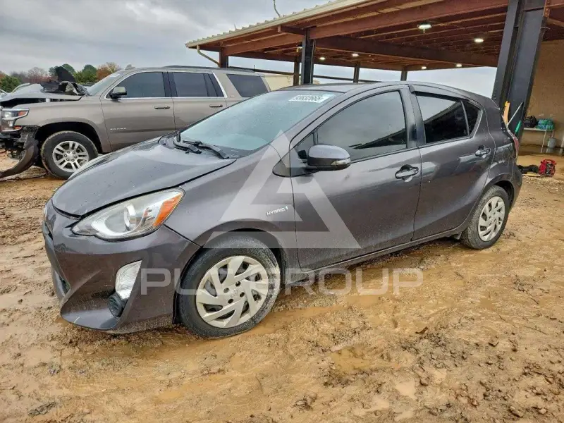 2015 Toyota PRIUS фото