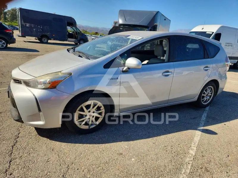 2015 Toyota PRIUS фото