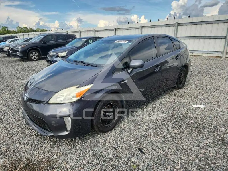 2015 Toyota PRIUS фото