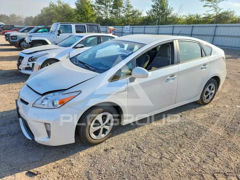 2015 Toyota PRIUS фото