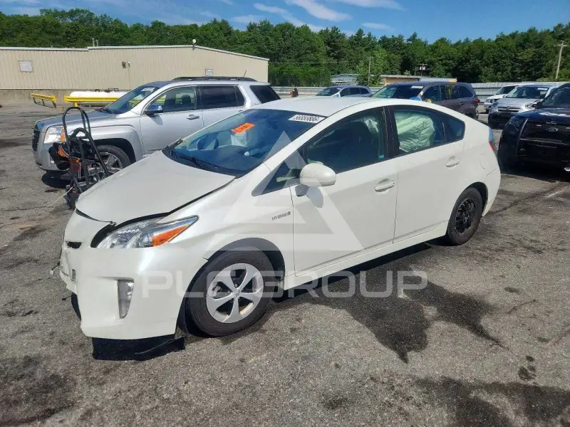 2015 Toyota PRIUS фото