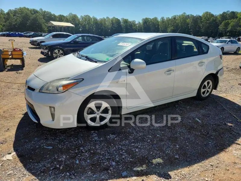 2015 Toyota PRIUS фото