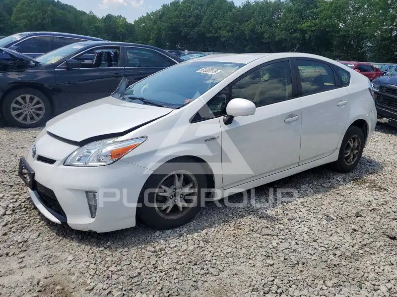 2015 Toyota PRIUS фото