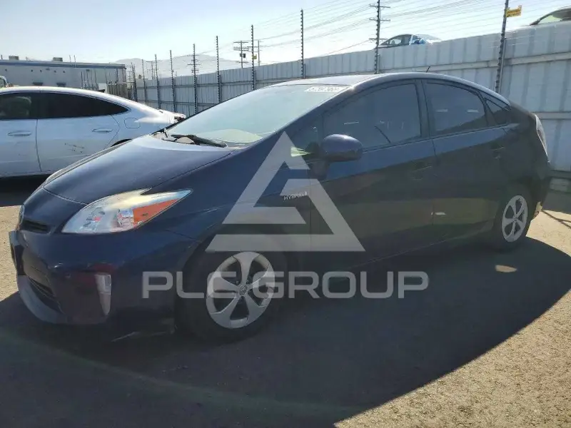 2015 Toyota PRIUS фото