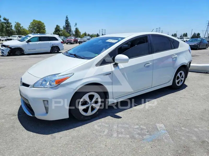 2015 Toyota PRIUS фото