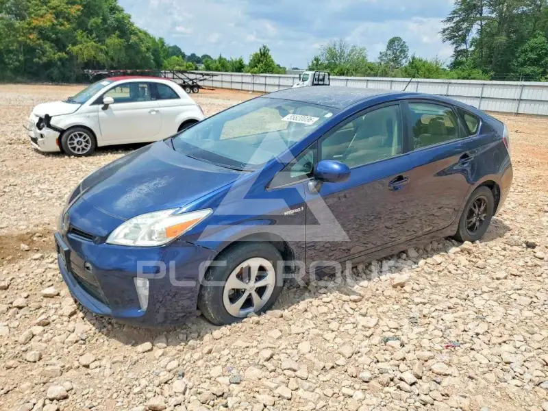 2015 Toyota PRIUS photo