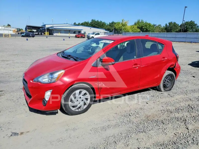 2015 Toyota PRIUS фото