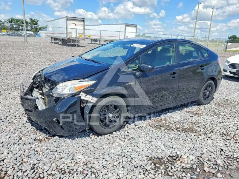2015 Toyota PRIUS фото