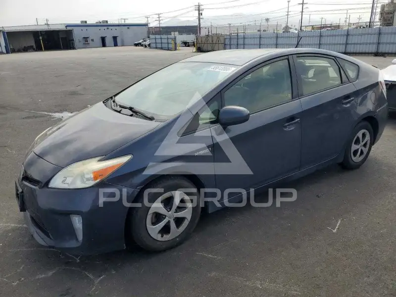 2015 Toyota PRIUS фото