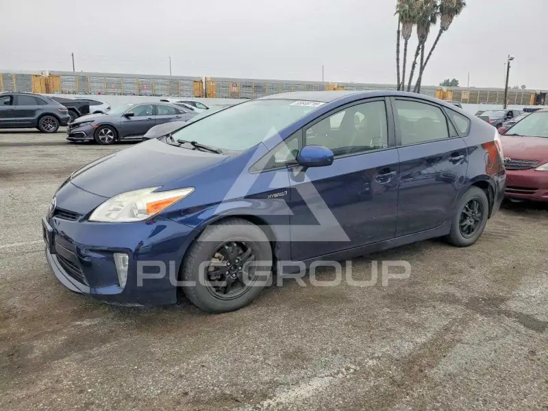 2015 Toyota PRIUS фото