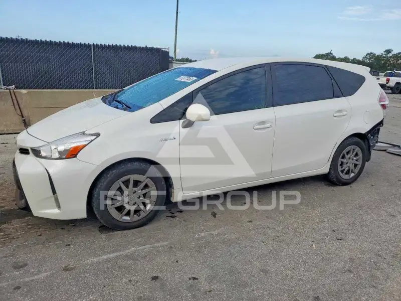 2015 Toyota PRIUS photo