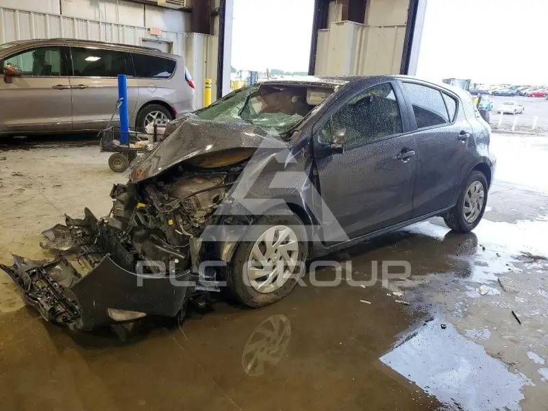 2015 Toyota PRIUS фото
