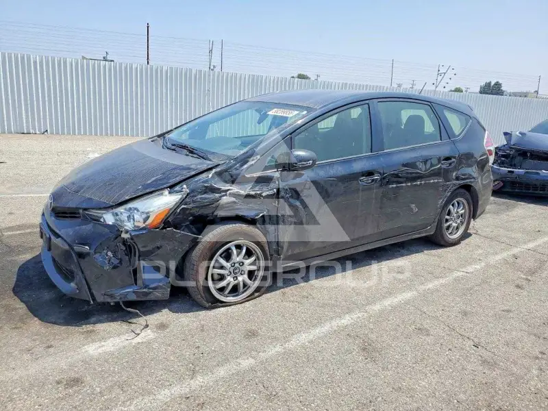 2015 Toyota PRIUS фото
