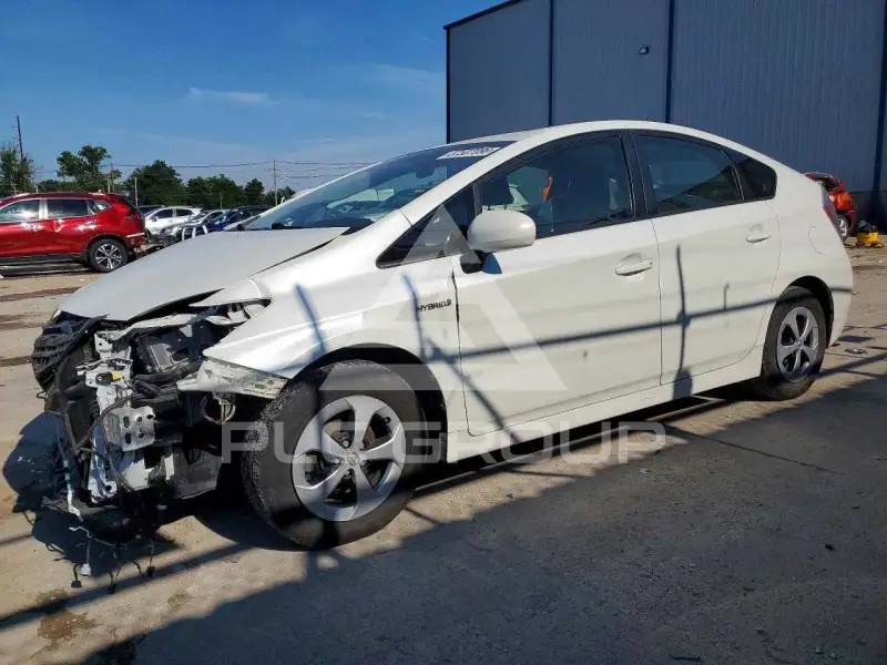 2015 Toyota PRIUS фото