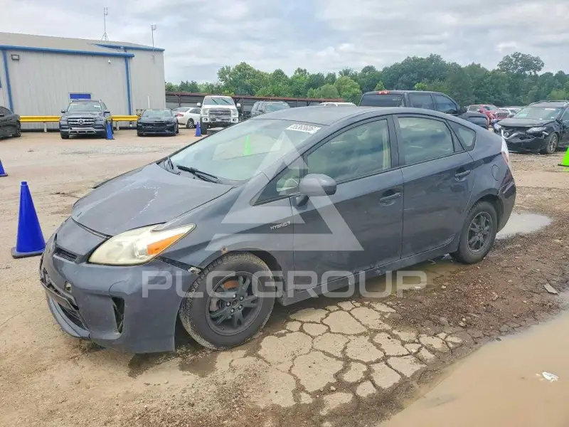 2015 Toyota PRIUS фото