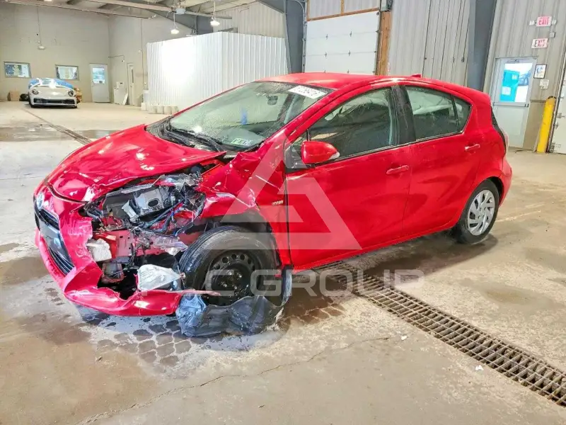2015 Toyota PRIUS фото