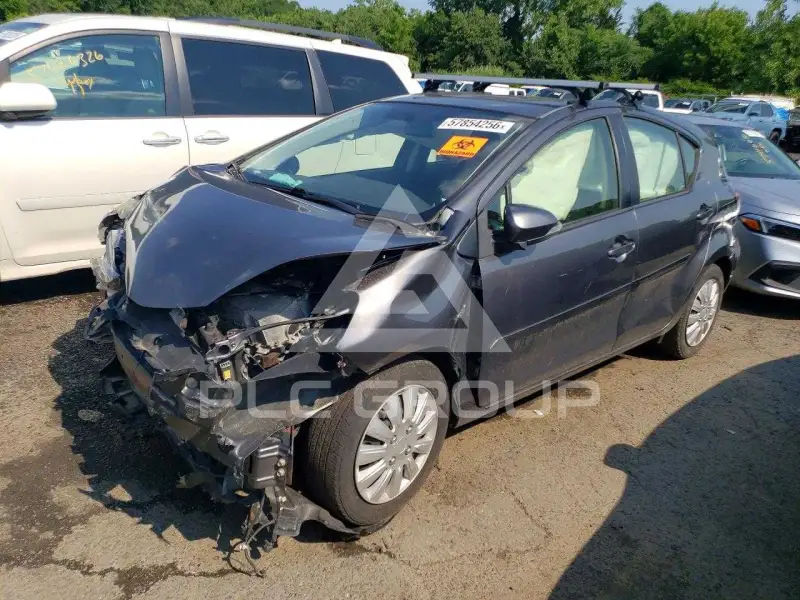 2015 Toyota PRIUS фото