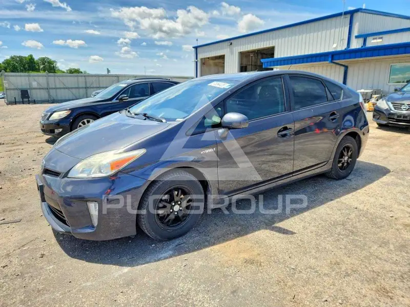 2015 Toyota PRIUS фото